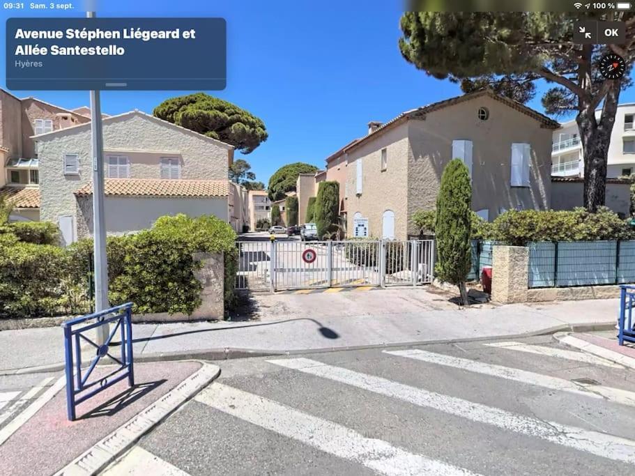 Sympathique Studio En Rez De Jardin Dans Residence Hyères Exterior foto